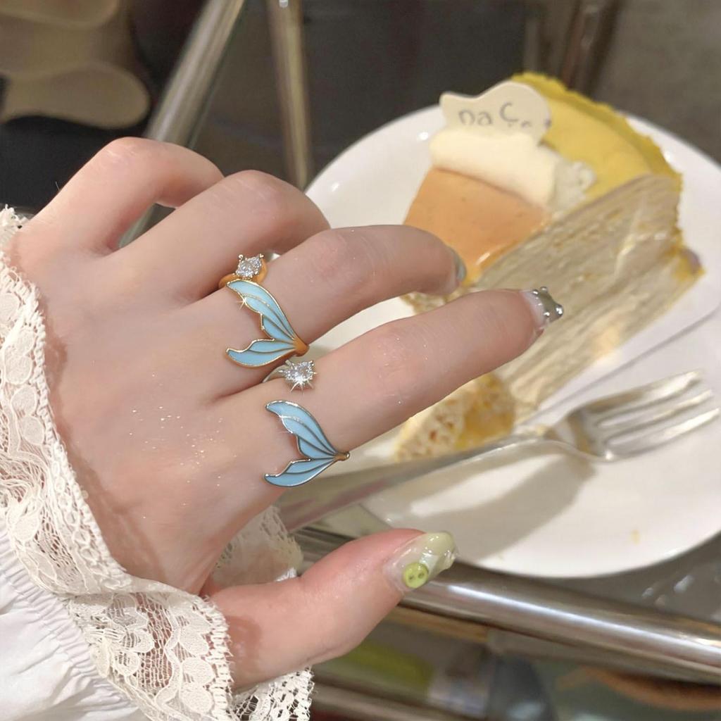 Exquisite Zirconia Enamel Fishtail Ring: Versatile, Fashionable, and Elegant Index Finger Jewelry