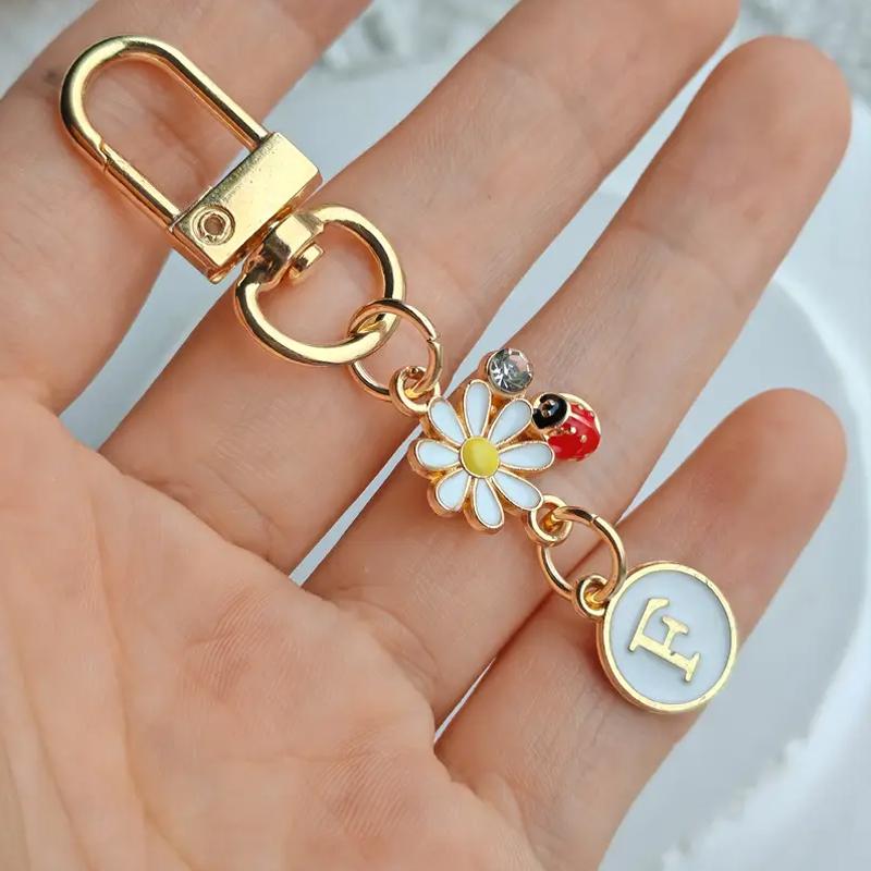 1 szt. Biedronka siedmiokropka Impreza DIY Kreatywność Metalowy Design Karabińczyk Brelok Marker 26 Liter Angielskich Prezent