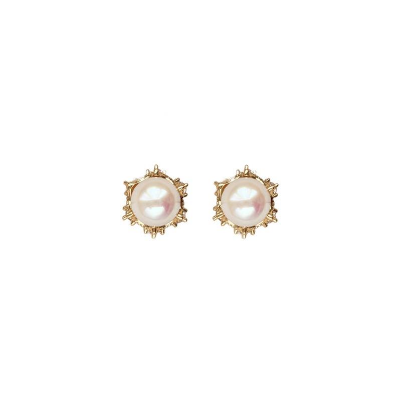 Vintage Delicate Mabe Pearl Zircon Stud Earrings With 925 Silver Pin For Women
