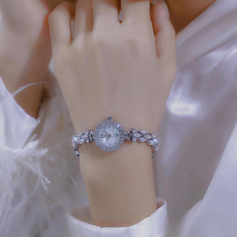 Women's Watches Luxury Elegant Ladies Wrist Watch Gold Silver Rhinestone Quartz Wristwatch Vintage Female Small Clock