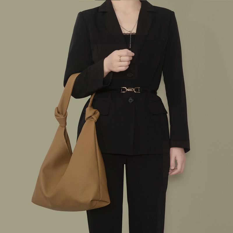 

Lazy Soft Leather Tote Bag 2026 Fashionable Simple Retro Brown Large Capacity Commuting Shoulder коричневий