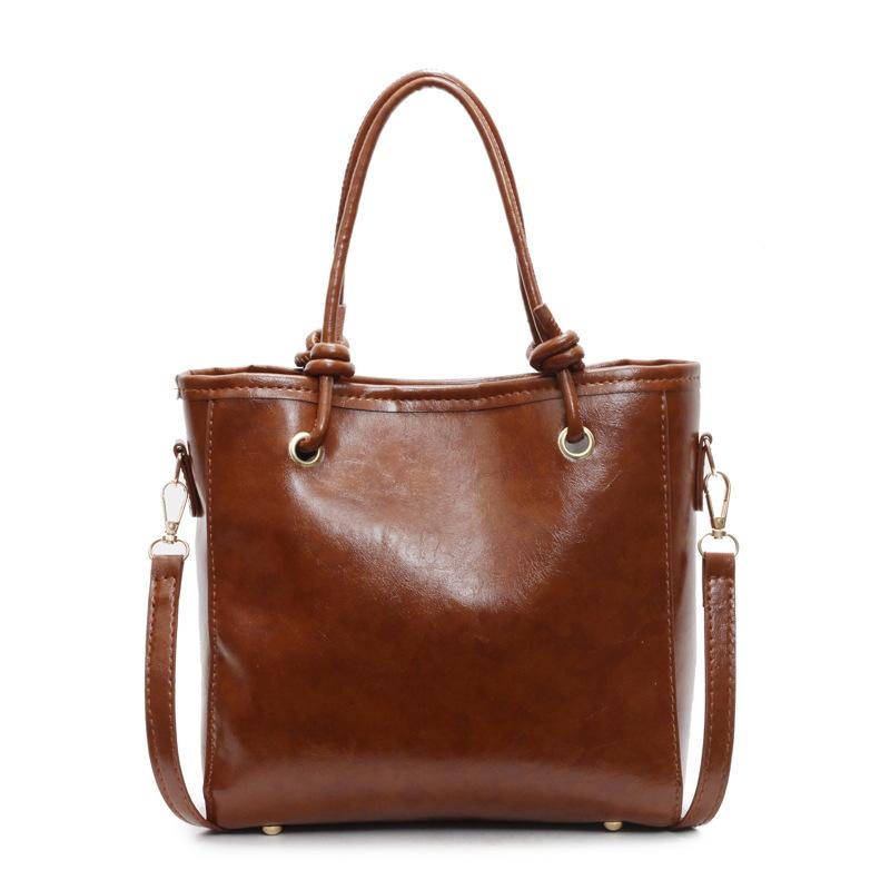 Premium Retro Handbag Women's 2025 Popular Messenger Bucket Bag Textured Commuter Shoulder Bag