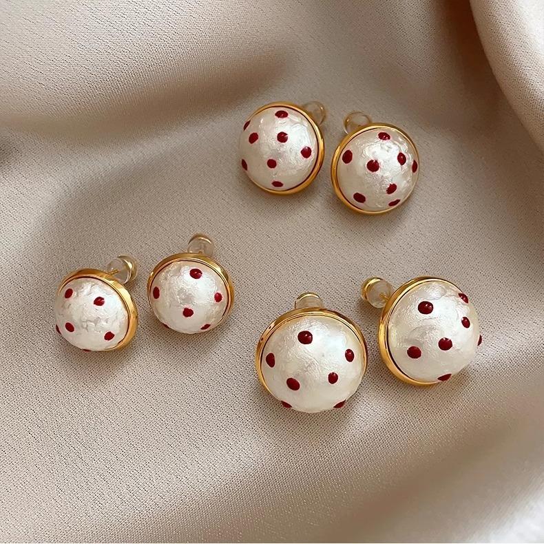 Hemisphere Red Polka Dot Pearl Stud Earrings Fashion Simple Earrings Natal Year Earrings