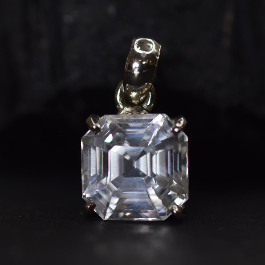Natural White Sapphire 27 Ct Square 925 Sterling Silver CERTIFIED Gems Pendant my-460-ns