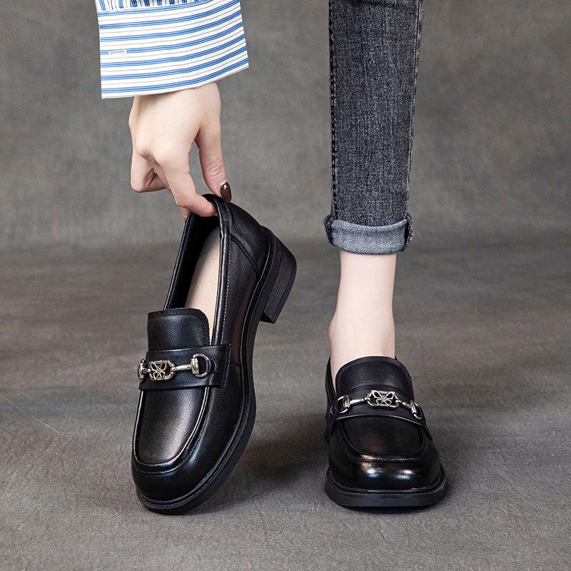 The First Layer of Cowhide Loafers for Women's Spring 2025 New Flat-soled Soft-soled Soft-faced One-pedal Women's Small Leather Shoes for Women