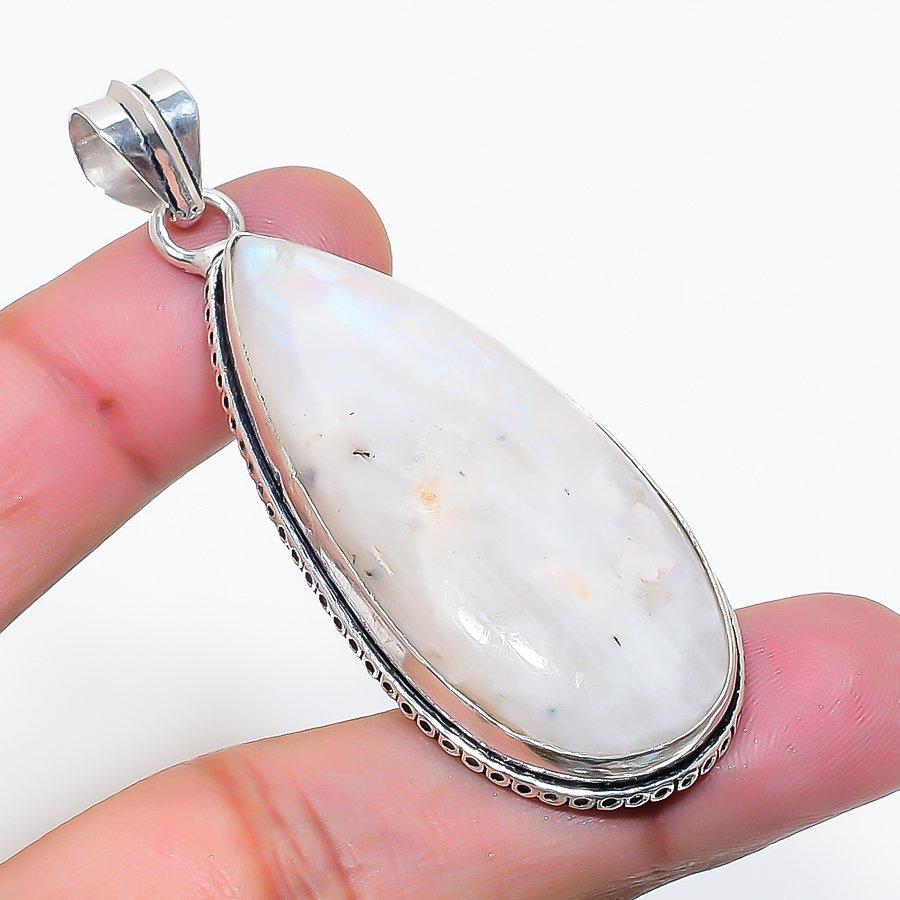 Natural Moonstone Gemstone Handmade 925 Sterling Silver Pendant 2.44 AP-15517