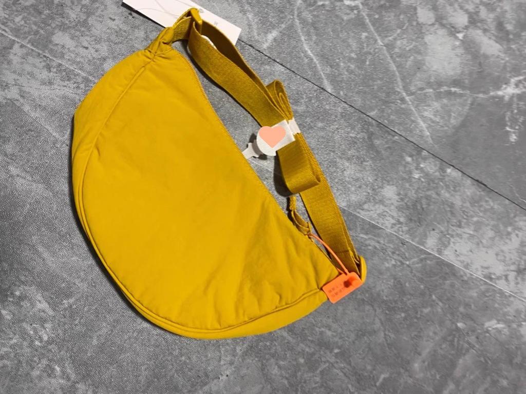 Free Shipping: Japanese Style Crossbody Dumpling Bag - Lightweight, Adjustable Shoulder Bag for Men and Women