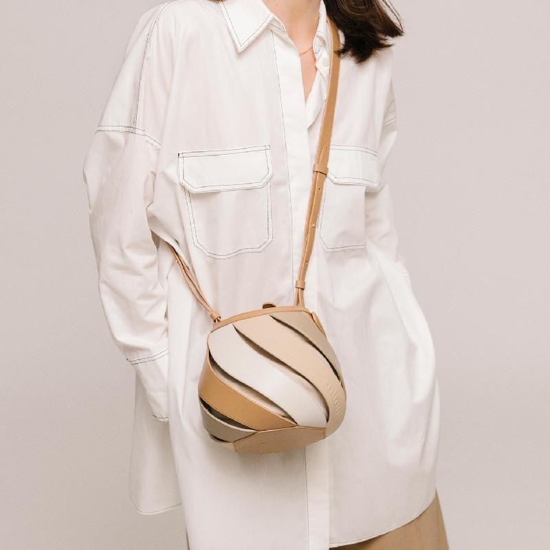 Women's Hollow Shoulder Mini Bag Luxury Designer Brand Bags Bucket Lantern Bag Cross Design PU Bag New Fashion