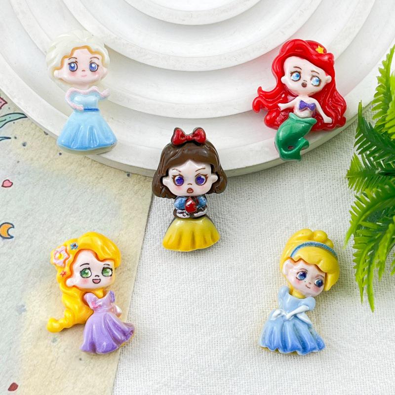 Anime Snow White Resin Hair Clips & Keychains