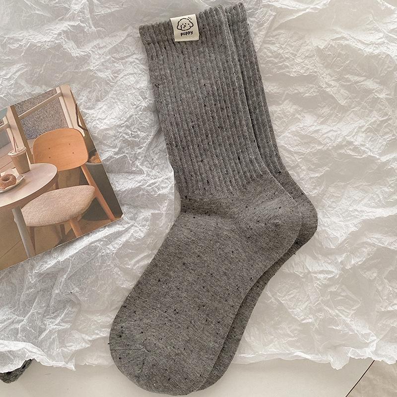 

Женские ретро полосатые корейские носки из фасонной пряжи - до середины икры, в рубчик и универсальные для осени/зимы Deluxe темно-серого