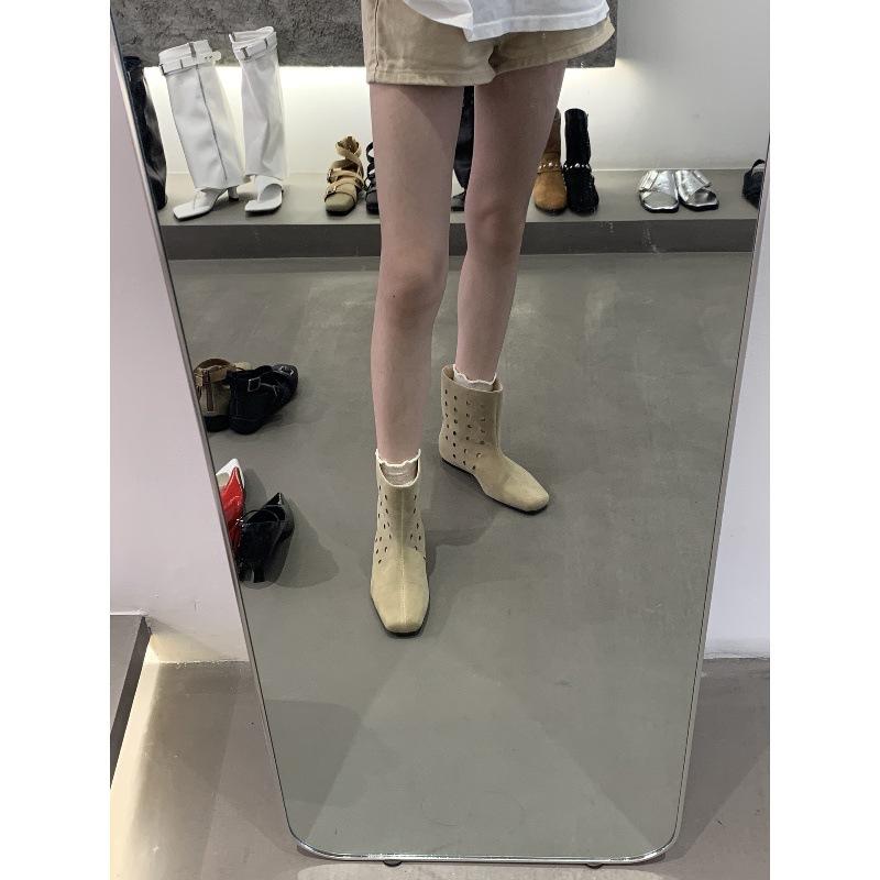 Sheepskin version~ Design sense leather wide tube western boots women's retro hollow boots breathable inner height increasing short boots net boots