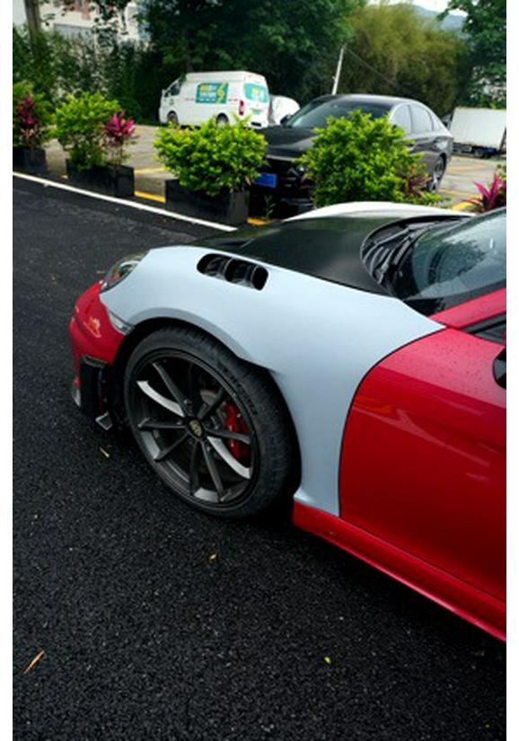 Porsche 718 Cayman GT4RS Fender with Inner Liner