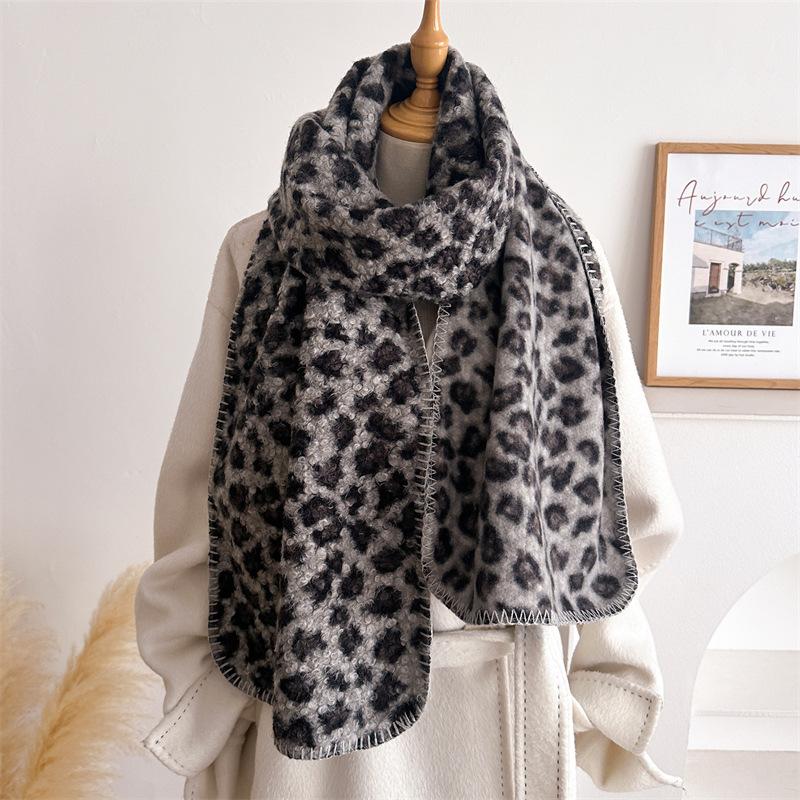 New retro leopard print curly hair warm shawl scarf imitation cashmere autumn and winter fashion versatile scarf men and women