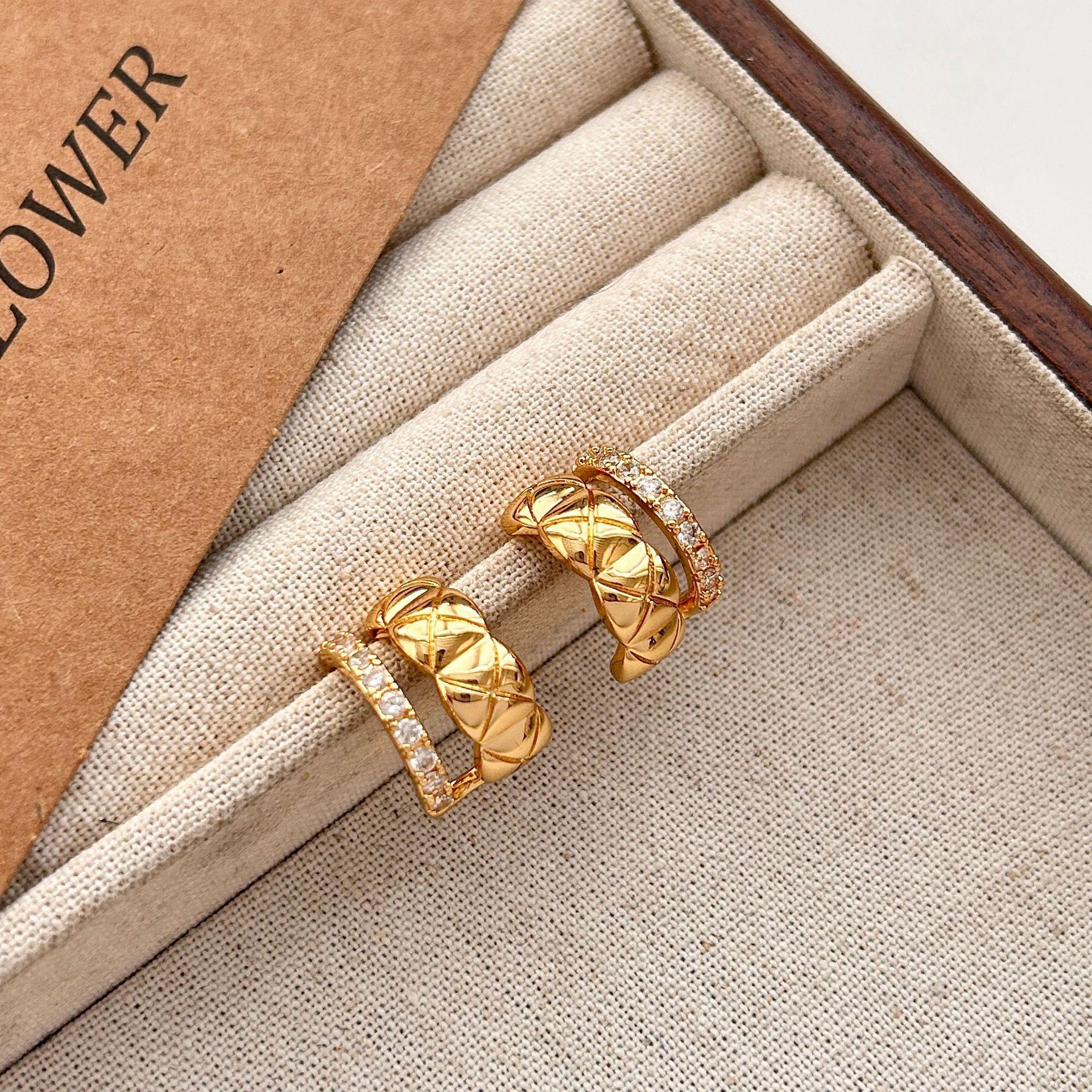 Intellectual small diamond-encrusted double-circle stud earrings sense niche unique fashion light luxury versatile earrings