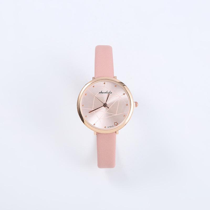 

Элегантные женские кварцевые часы с геометрическим узором из кожи розовый