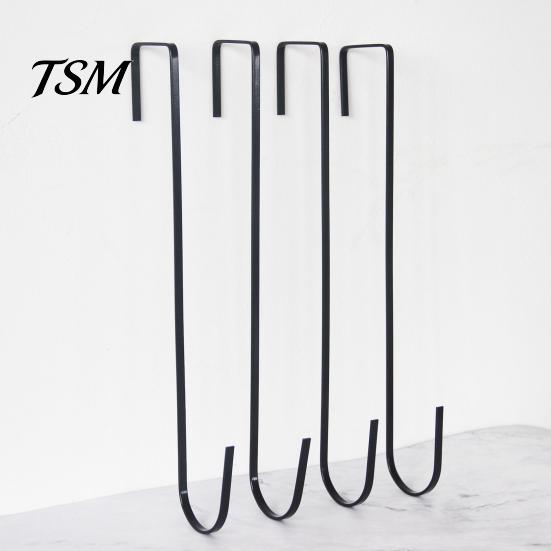 Long-lasting Wreath Holder Front Door Christmas Hook Hanger Strong Load-bearing Indoor Hanging Solution Rustproof Ultra-Thin Design Easy Installation