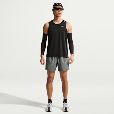 Nike MILER Running Shorts Men s S