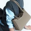 Daks Flap ShOulder Bag M With O lOck decOratiOn tOppe