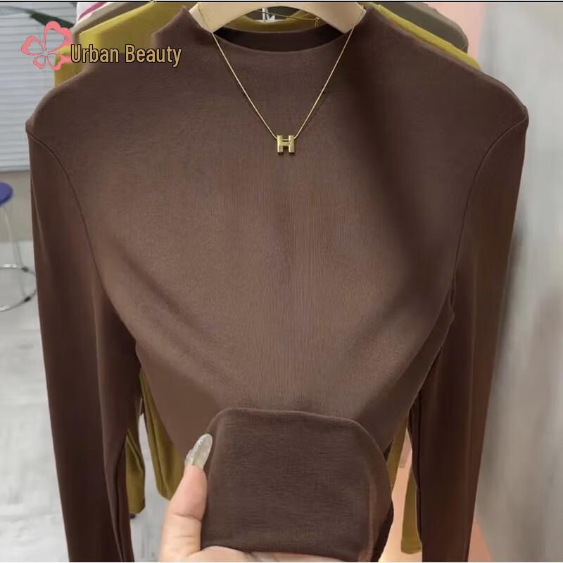

Women s Half-High Collar Slim Knit Base Layer L