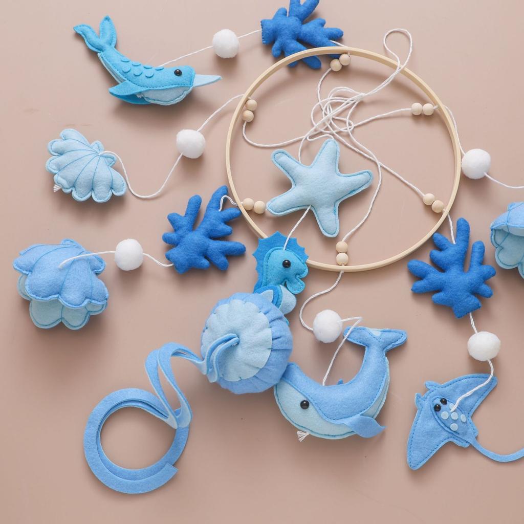 Giostrina da Lettino per Bambini Simpatico Aeroplano Farfalla Sonagli per Bambini Culla Camera da Letto Decorazione da Appendere Rotazione Musicale Giocattoli per la Prima Infanzia