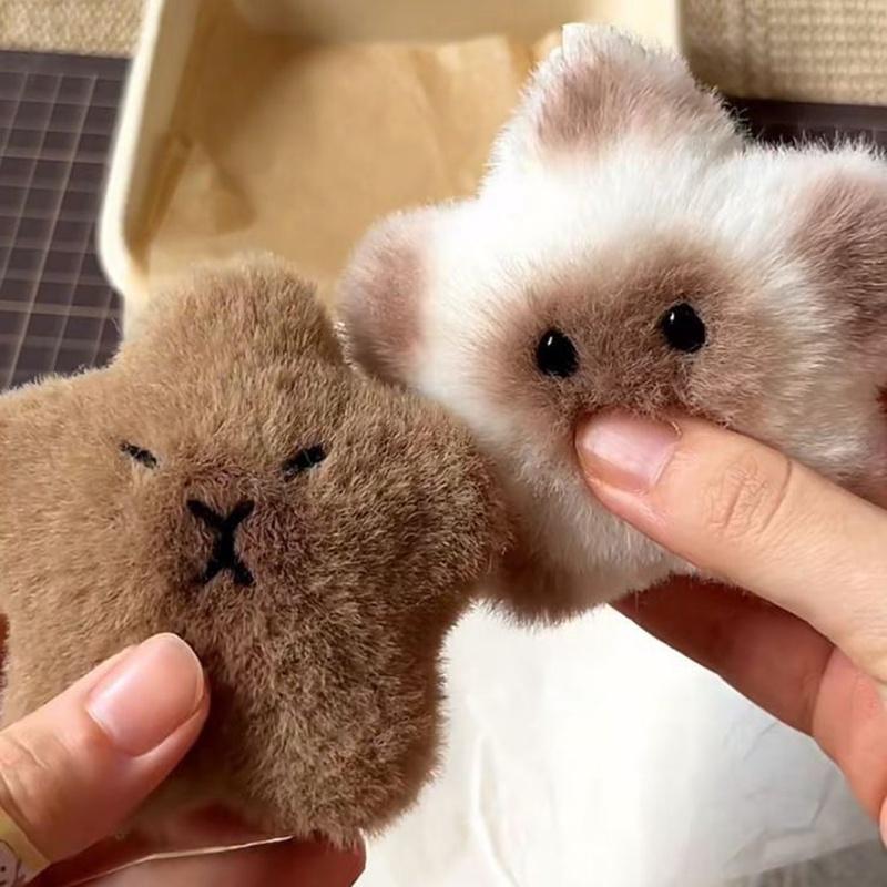 Cute Fluffy Keychain Bag Charm With Adorable Capybara And Fuzzy Fur 7cm Size