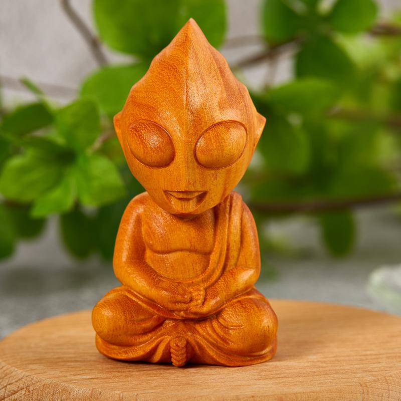 

Diga Meditation Ultraman Ручная резьба по дереву Аксессуары для украшения дома