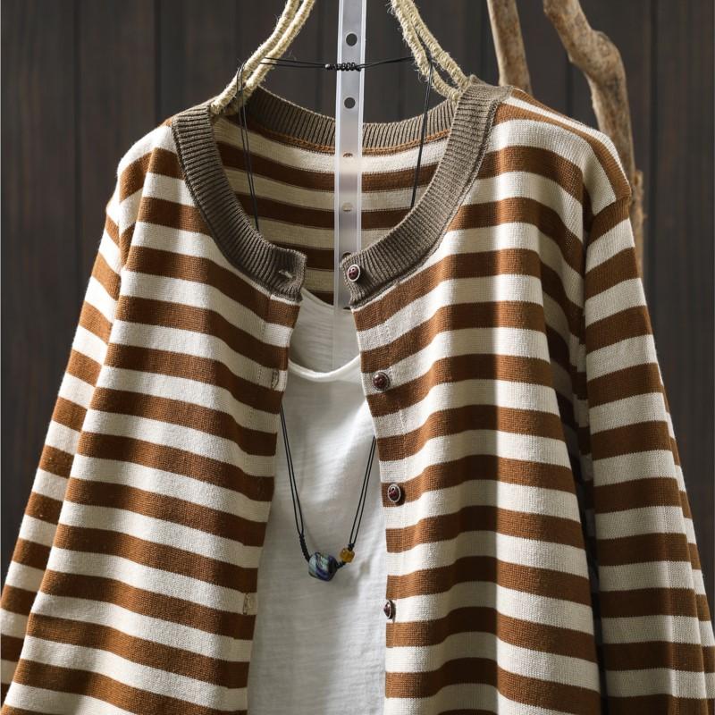 Johnature Women Vintage Striped Sweaters O-Neck Long Sleeve Knitted Soft Autumn Button Casual Female Sweaters
