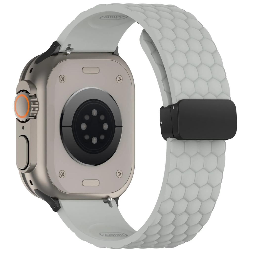 Silicone Strap for Apple Watch Band Ultra 49mm 44mm 45mm 46mm 42mm Series 10 9 8 7 6 Magnetic Buckle Wrist Bracelet Correas