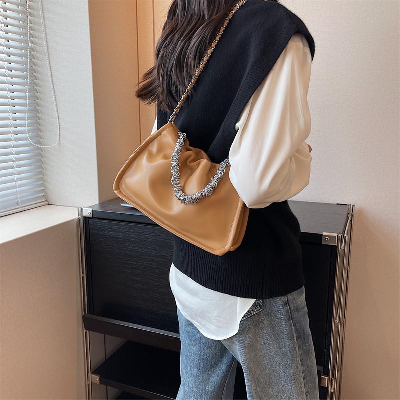 Small Vintage Pleated Shoulder Bag Women's Summer 2023 New Korean Retro Chain Crossbody Bag