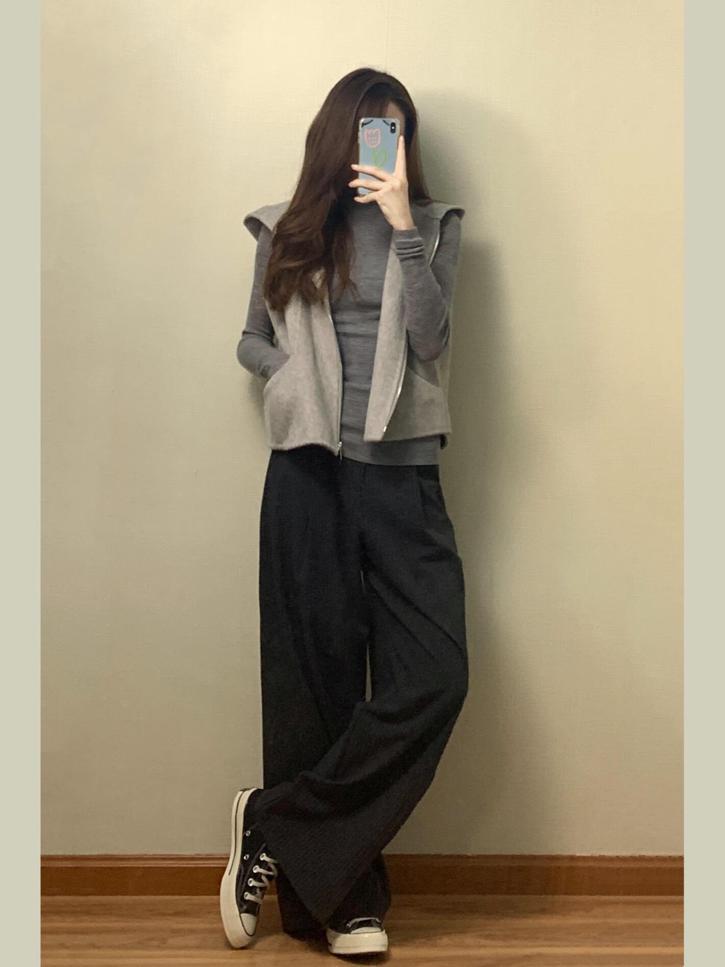 

Women s Autumn Chic Hooded Vest & Sleeveless Top Set M