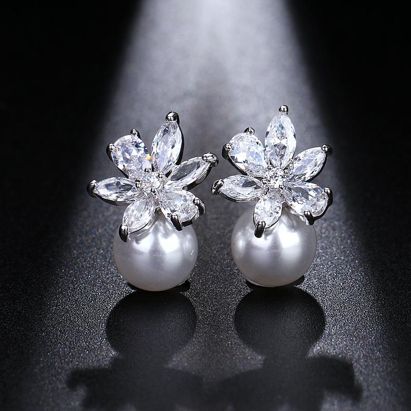 

Elegant Cross-border Zircon Pearl Stud Earrings for Women