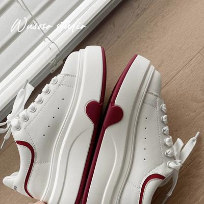 Kleine weiße Schuhe Damen Frühling neue dicksohlige Muffin-Schuhe vielseitige Sport- und Freizeitschuhe Board-Schuhe Einzelne Schuhe Damen