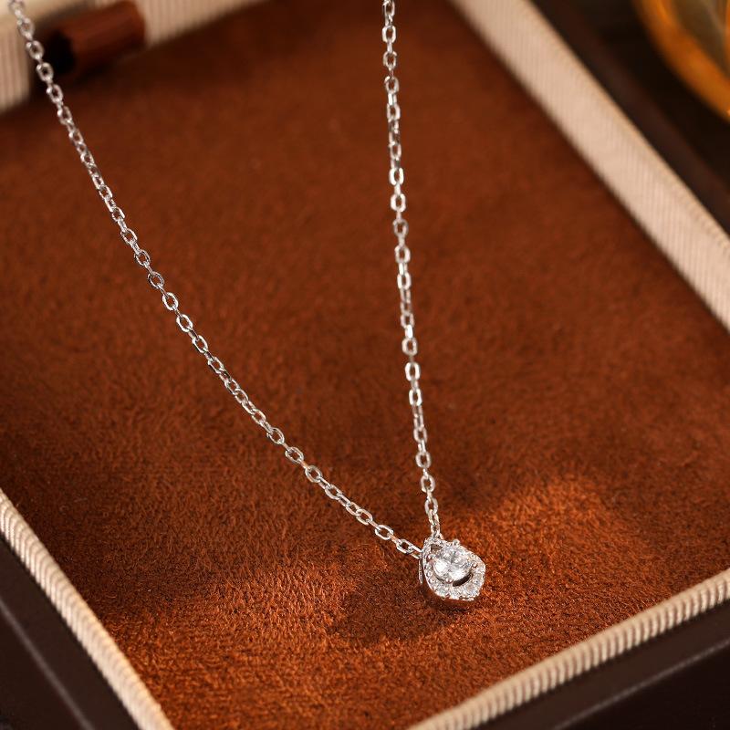 

925 Sterling Silver Light Luxury Water Droplet Zircon Pendant Necklace for Women French Style Light Luxury Wedding Party Jewelry срібний