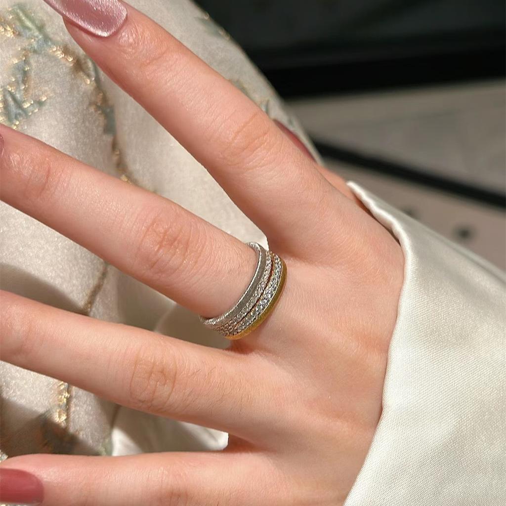 Vintage Light Luxury Matte Brushed Rings for Women   Single Row Diamond Circle Exquisite Couple Style Ring Fine Jewelry