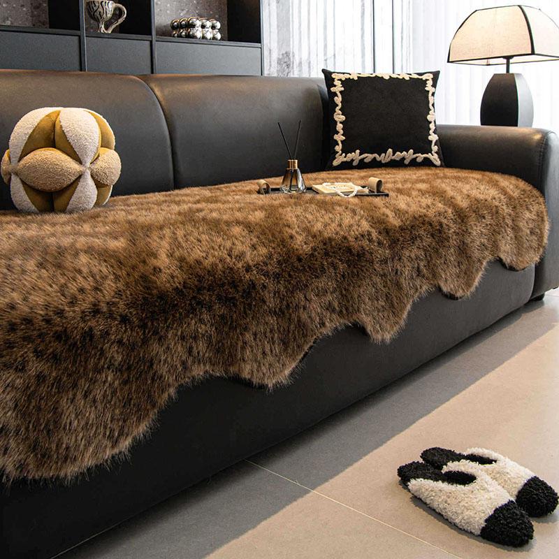 Americký Sametový Polštář na Pohovku s Leopardím Vzorem Vysoce Kvalitní Nepravidelný Potah na Pohovku z Umělé Králičí Srsti Pohodlný Plyšový Ručník na Područky