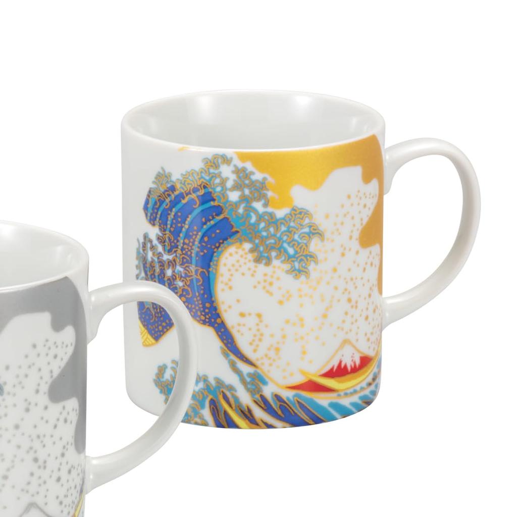 Kutani Ware Iwataya Pair of Mugs - Hokusai Wave Pattern K8-908