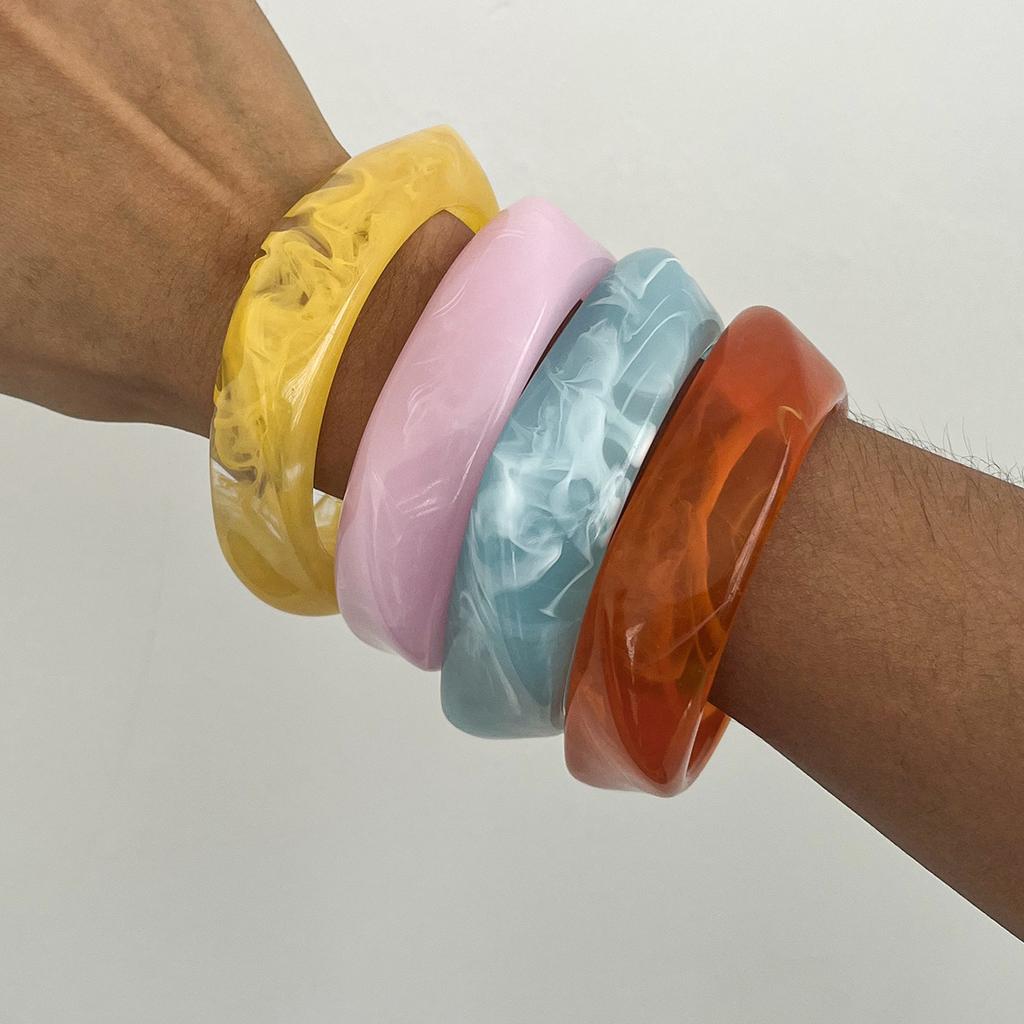 Sweet design wind irregular color resin bracelet, trendy versatile and non-fading high-end jewelry