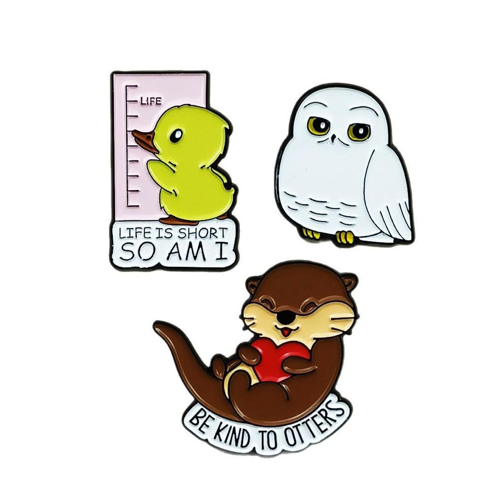 Charming Animal Brooch - Fun Little Bird & Otter Cartoon Badge for Clothing Accessories
