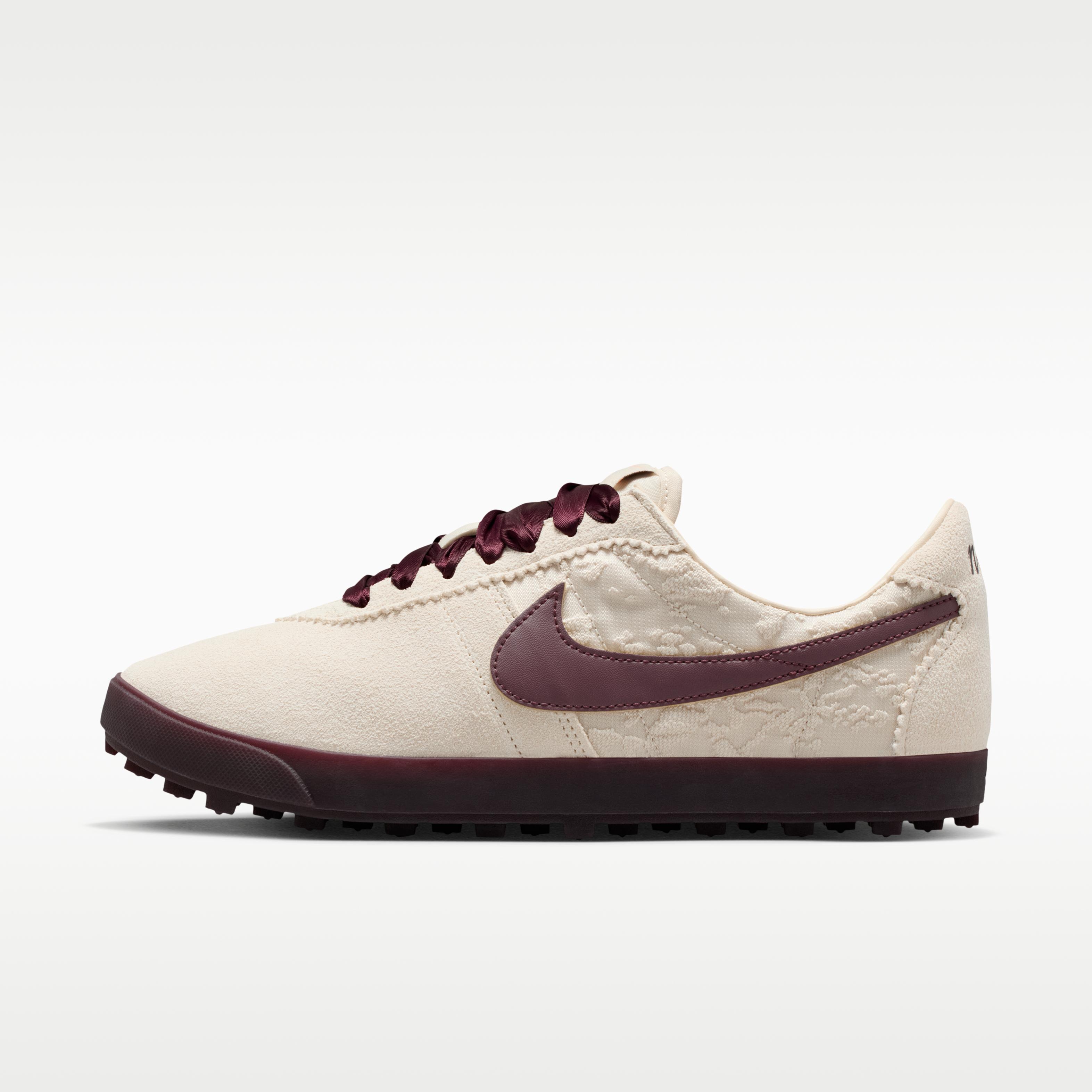 Nike Astro Grabber Leather SE Light Cream Burgundy Crush (Women s) 40