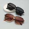 New Pc Frame Round Sunglasses Women Men Vintage Brand Ellipse Sun Glasses for Male Shades Female Eyewear Anti-Glare Sunglasses