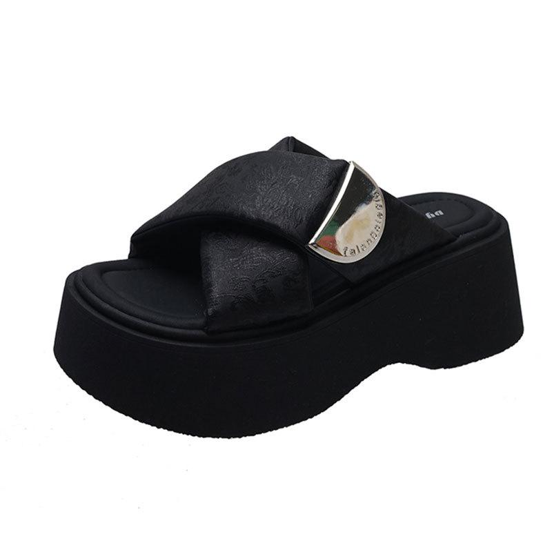 Gentle Matching Skirt Platform Slippers Women's Summer Wear 2025 New Muffin Sandals High Heels Sandals Soft-soled Beach Shoes