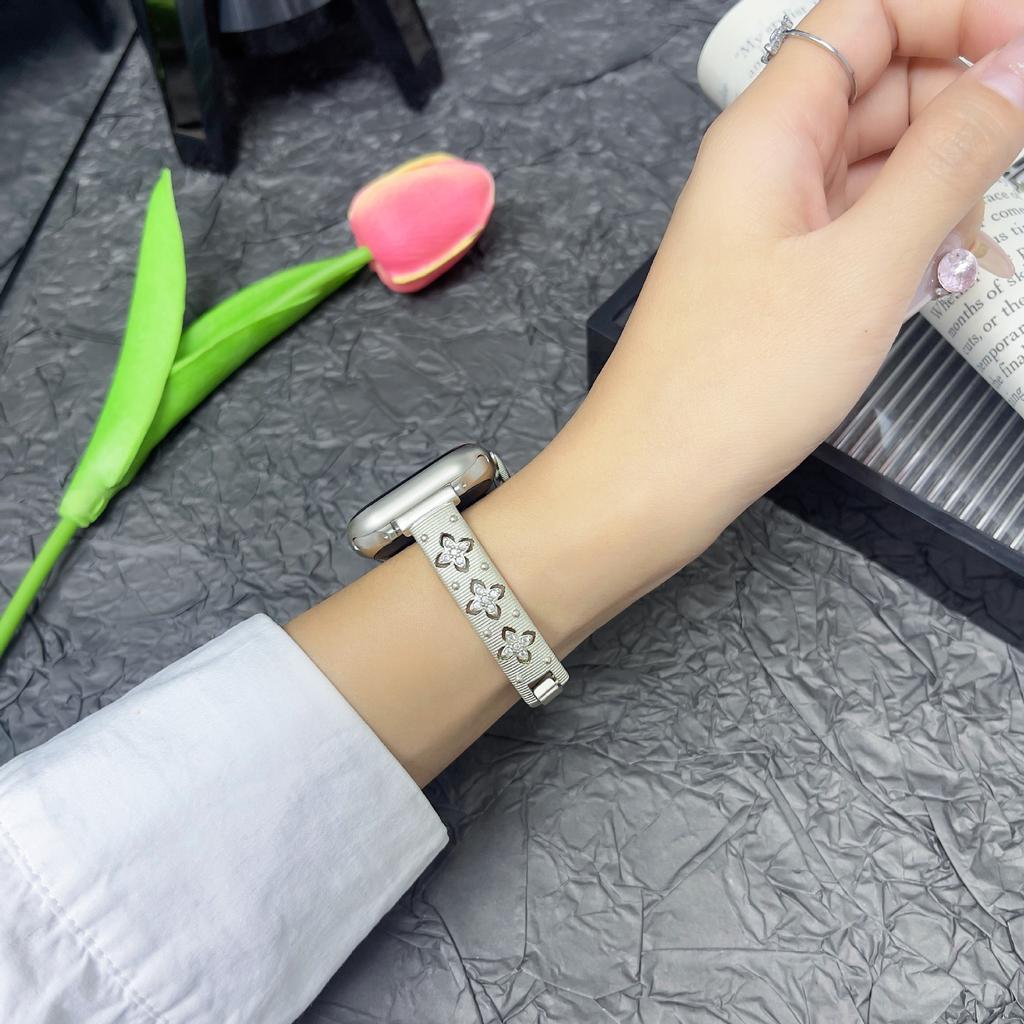 Four Leaf Clover Diamond Metal Bracelet Band Compatible with Apple Watch iWatch 12/11/10 Ultra SE Wristband