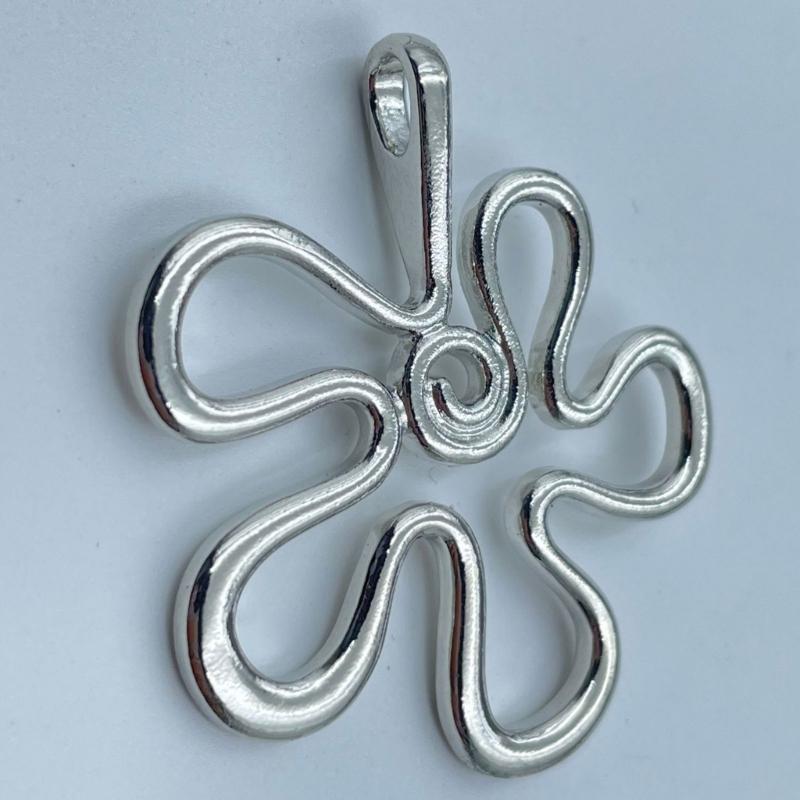5 Pieces Flower Pendants Small Flower DIY Necklace Bracelet Supplies Alloy Material for Bracelet Bangle Necklace Jewelry