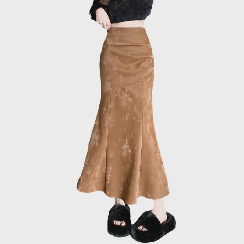 2024 Spring Women's High-Waist Slim Fishtail Skirt - Trendy, Irregular Splicing, Medium Length.