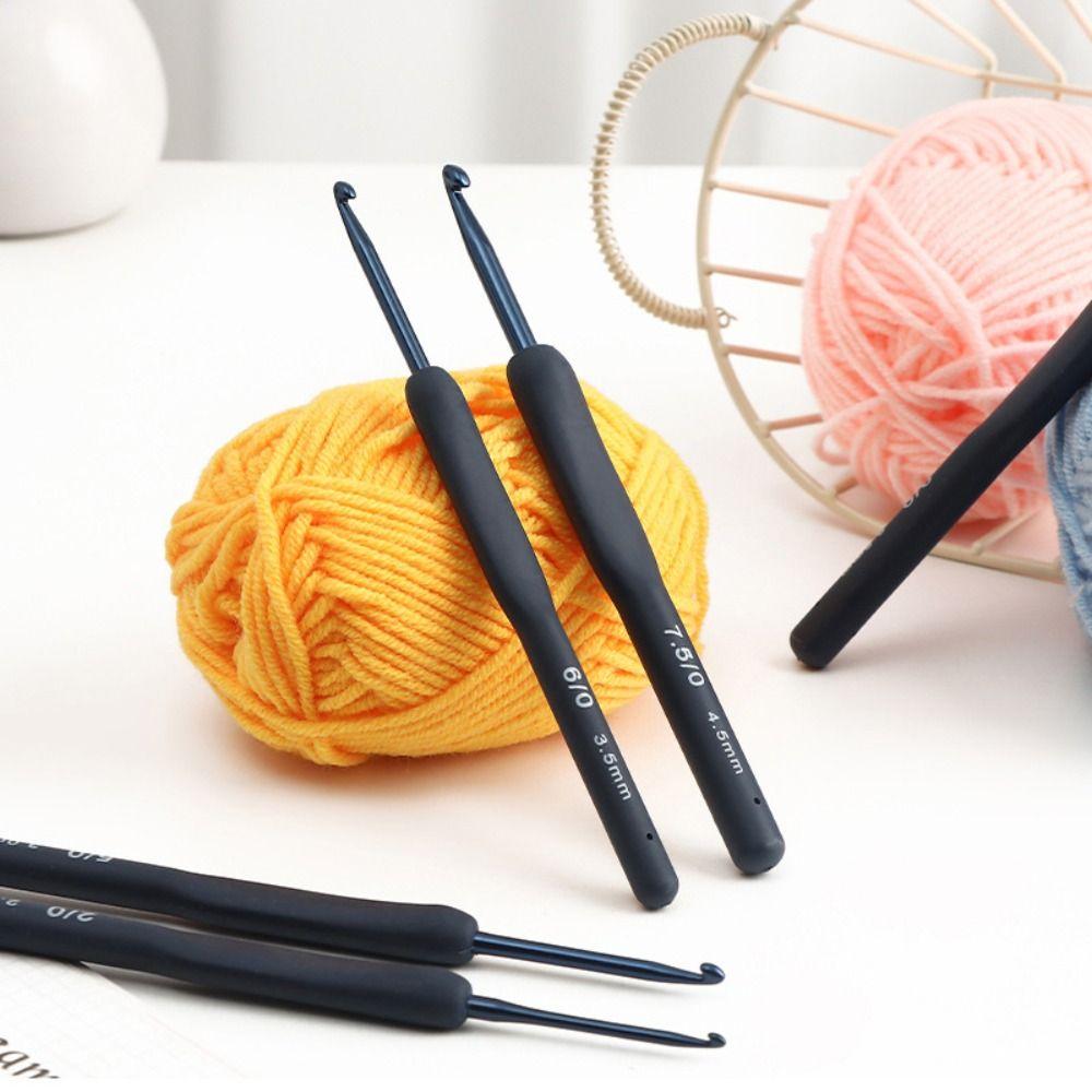 

9PCS Soft Handle Silicone Crochet Set Knitting Tool Handle Crochet Knitting Needle Household 9PCS