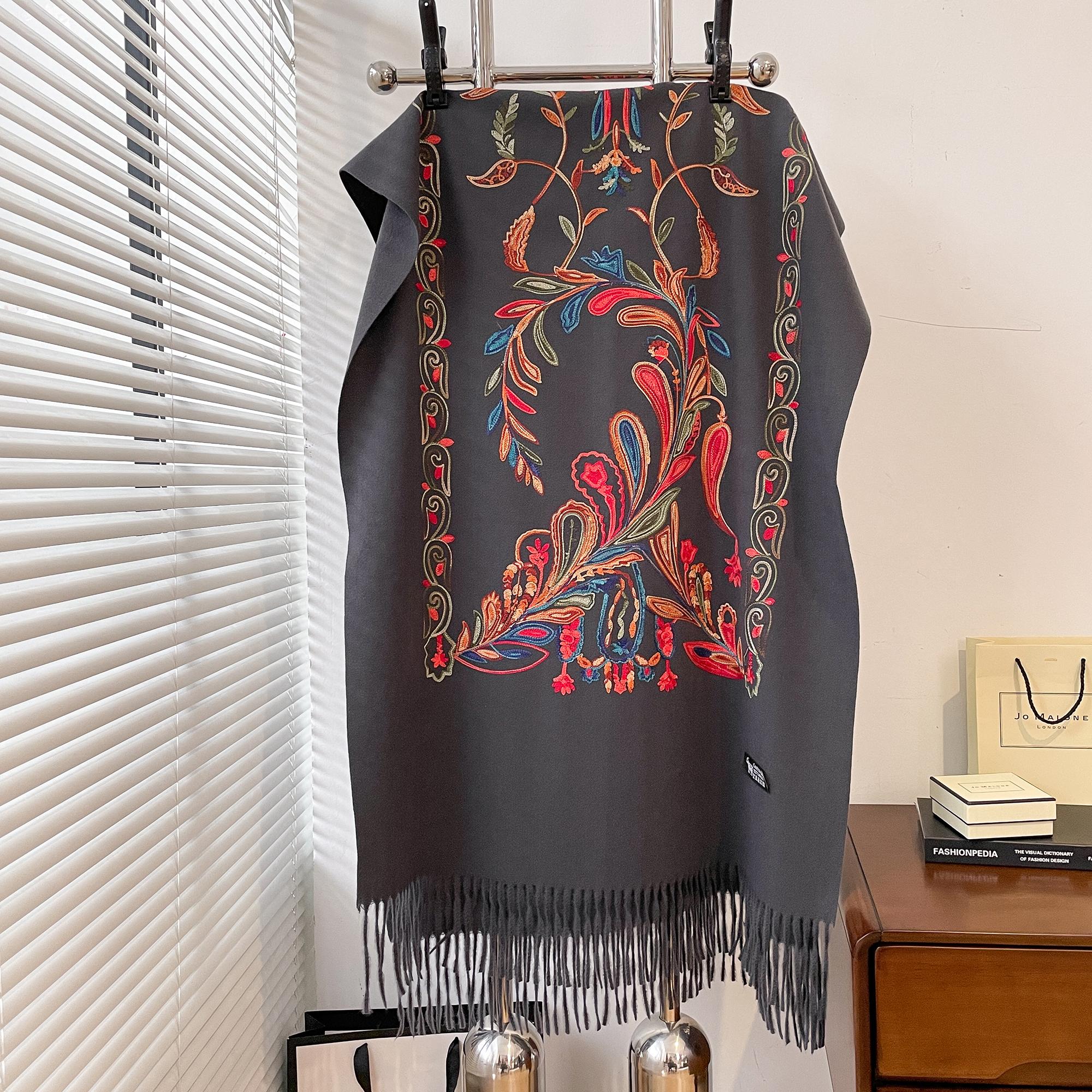 Mode Luxus Stickerei Schal Elegant Damen Winter Dick Warm Hals Pashmina Lange Fransen Schals Damen Decke Weicher Schal gray