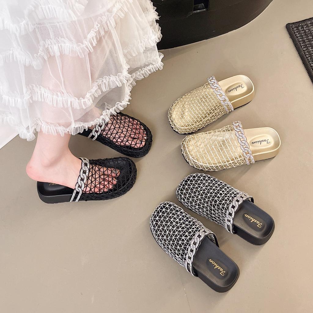 Retro woven fishing net cool slippers women's outer wear 2025 summer new rhinestone thick bottom word with bag head half slippers
