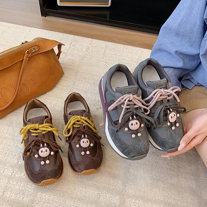 Inner Height Increase Retro Moral Training Shoes Women's 2025 Autumn New Small Man Tilted Head Lace-up Casual Sports Style Forrest Gump Shoes