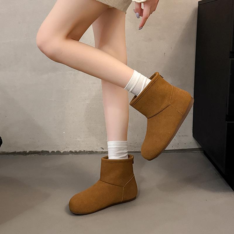 

Зима 2025 новые матовые кожаные ретро ботинки Мартин на плоской подошве женские бархатные теплые уродливые большеголовые зимние хлопковые ботинки 40 коричневый