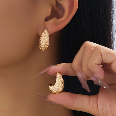 Elegant Wrinkle Gold Color Waterdrop Earrings for Women Fashionable Commute Style Earrings Daily Wear Party Gifts